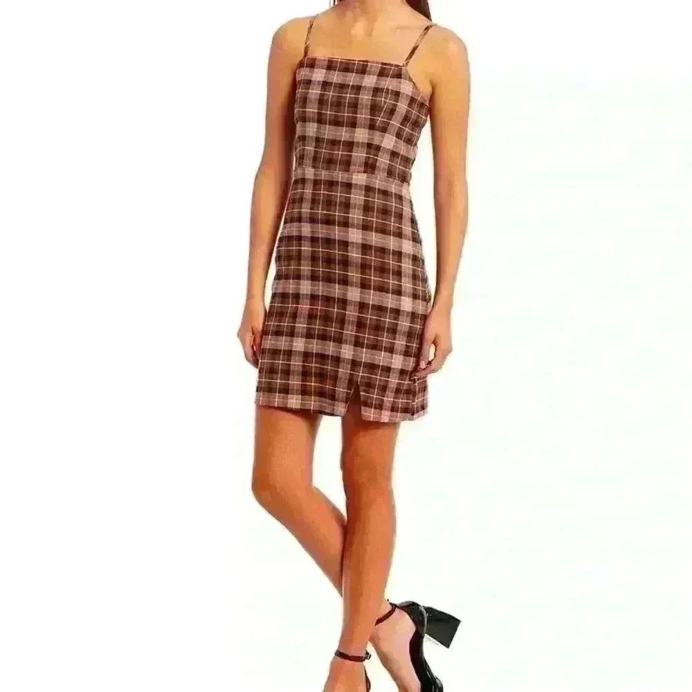 GB
Square Neck Plaid Notch Front Dress